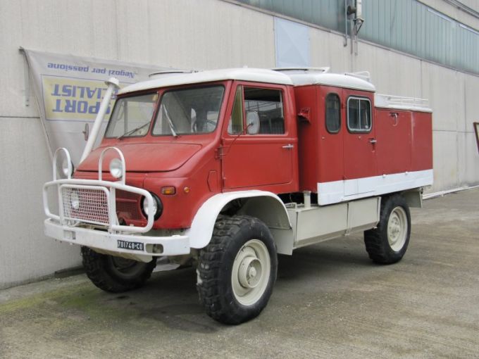 mercedes-unimog-404-1.jpg