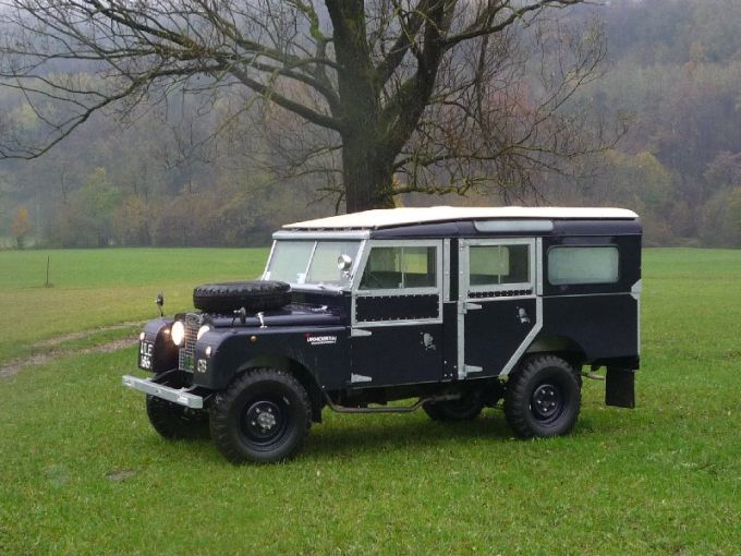land-rover-series-1-107-sw-3.jpg