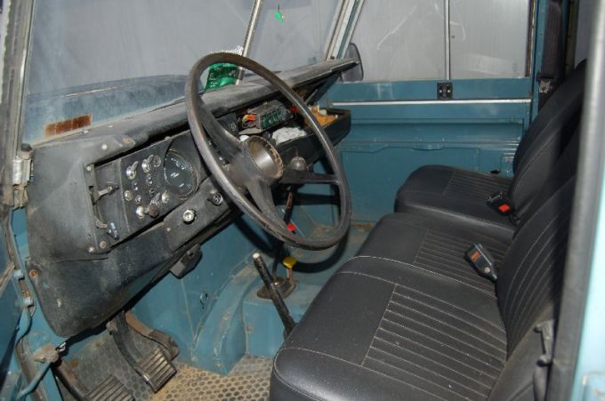 land-rover-109-sw-benzina-2.jpg