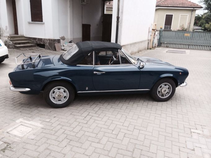 fiat-spider-1-600-1972-2.jpg