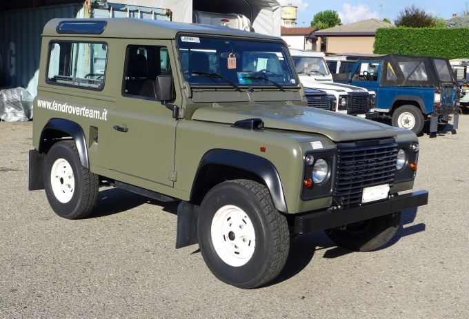 defender-90-300-tdi-1.jpg