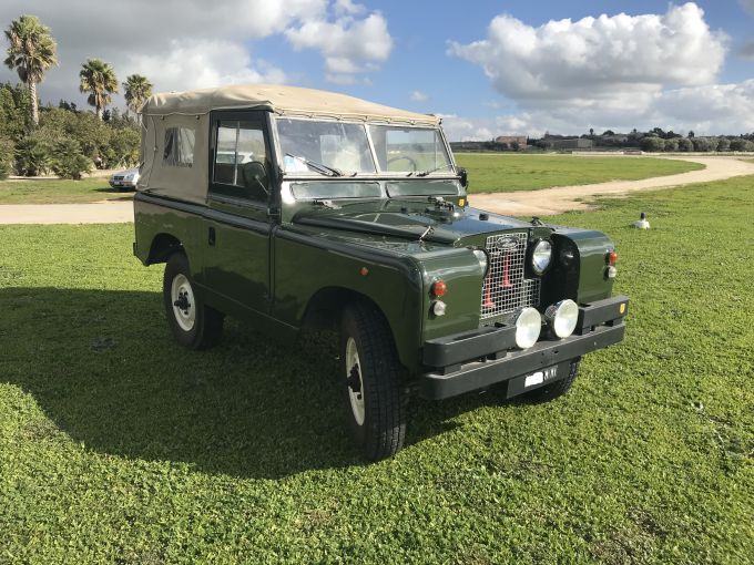 land-rover-series-ii-88-1.jpg