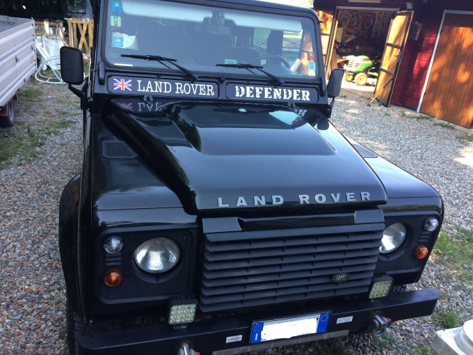 land-rover-defender-se-110-td4-1.jpg