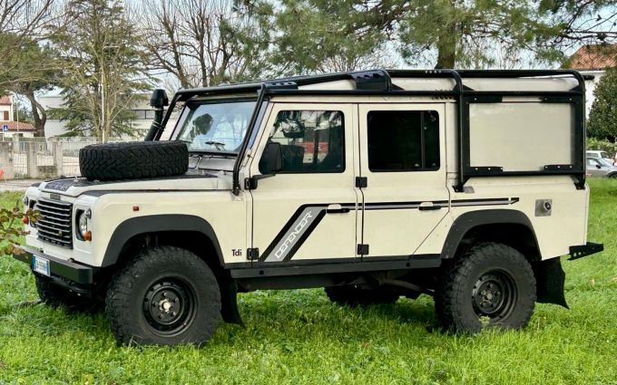 land-rover-110-300-tdi-12.jpg